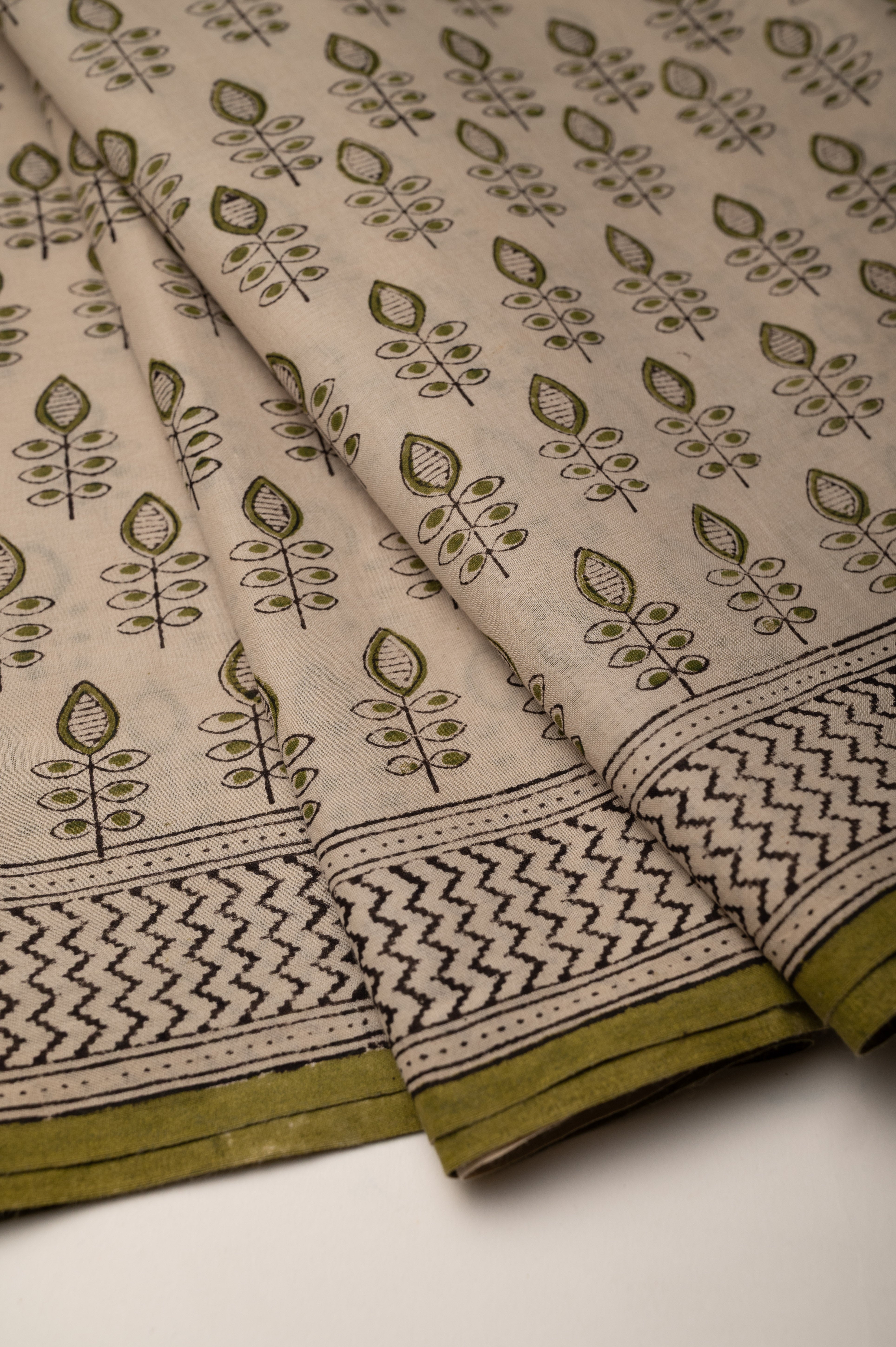 Harini Mul Cotton Sari