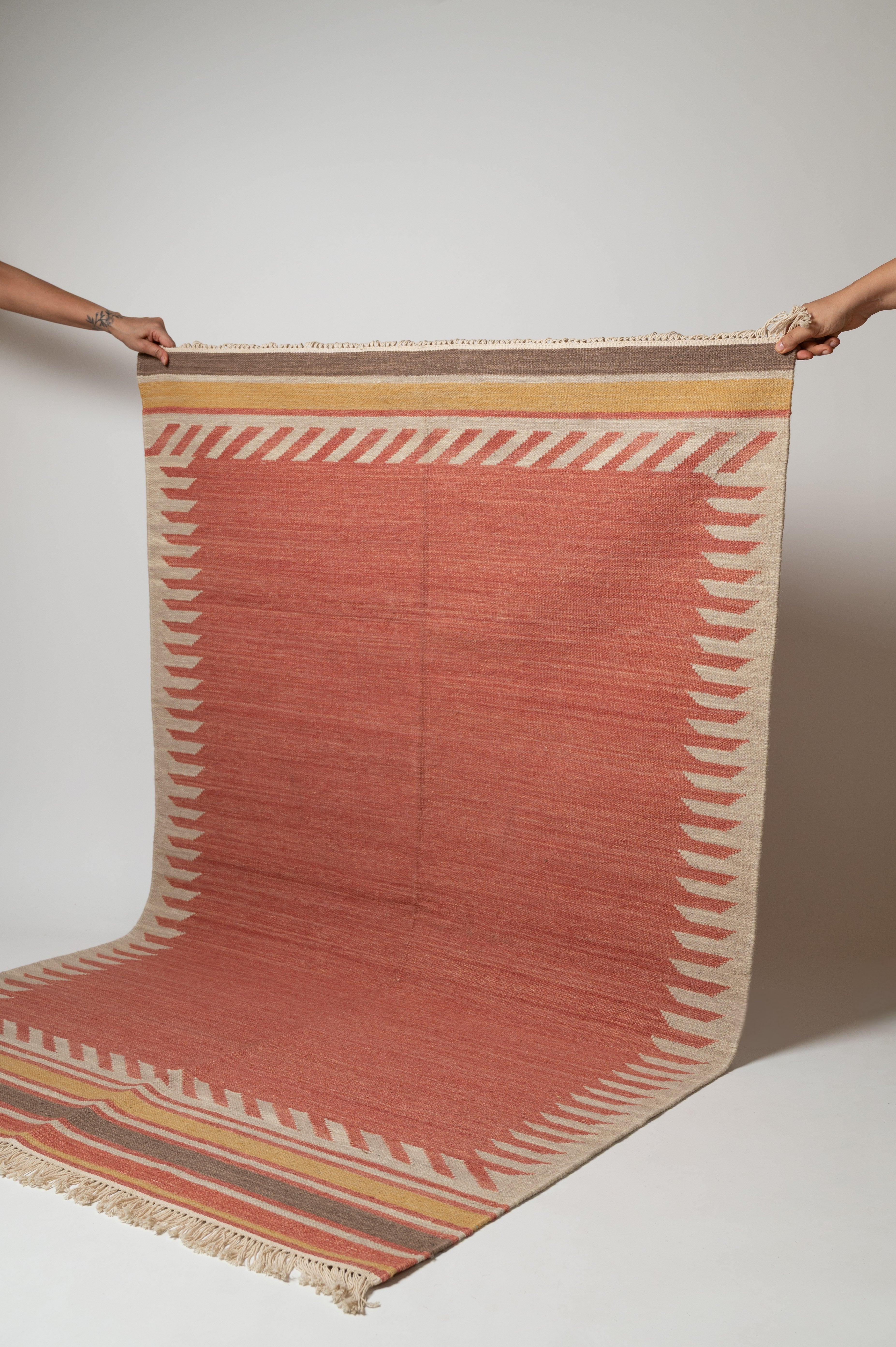 Hazelik Border Rug