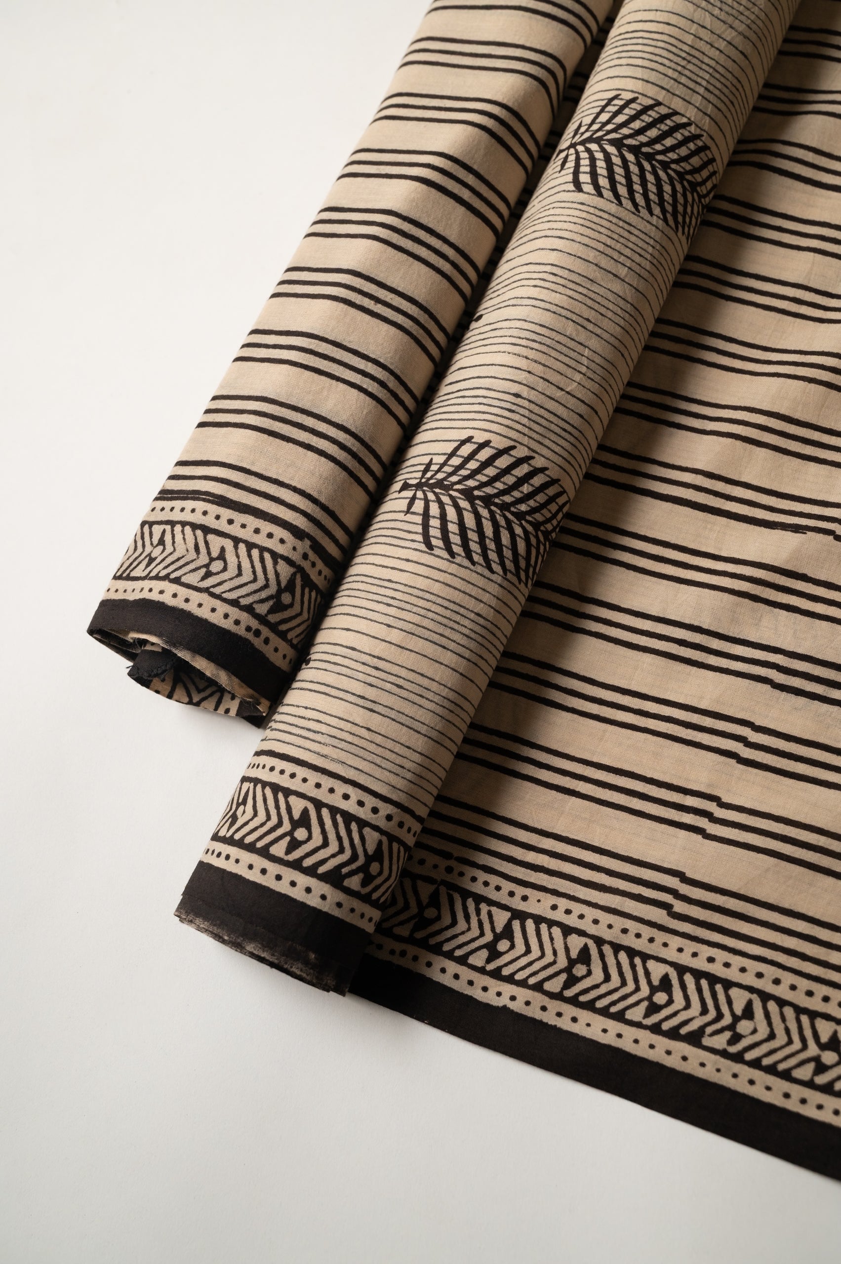 Kaal Rekha Mul Cotton Suit
