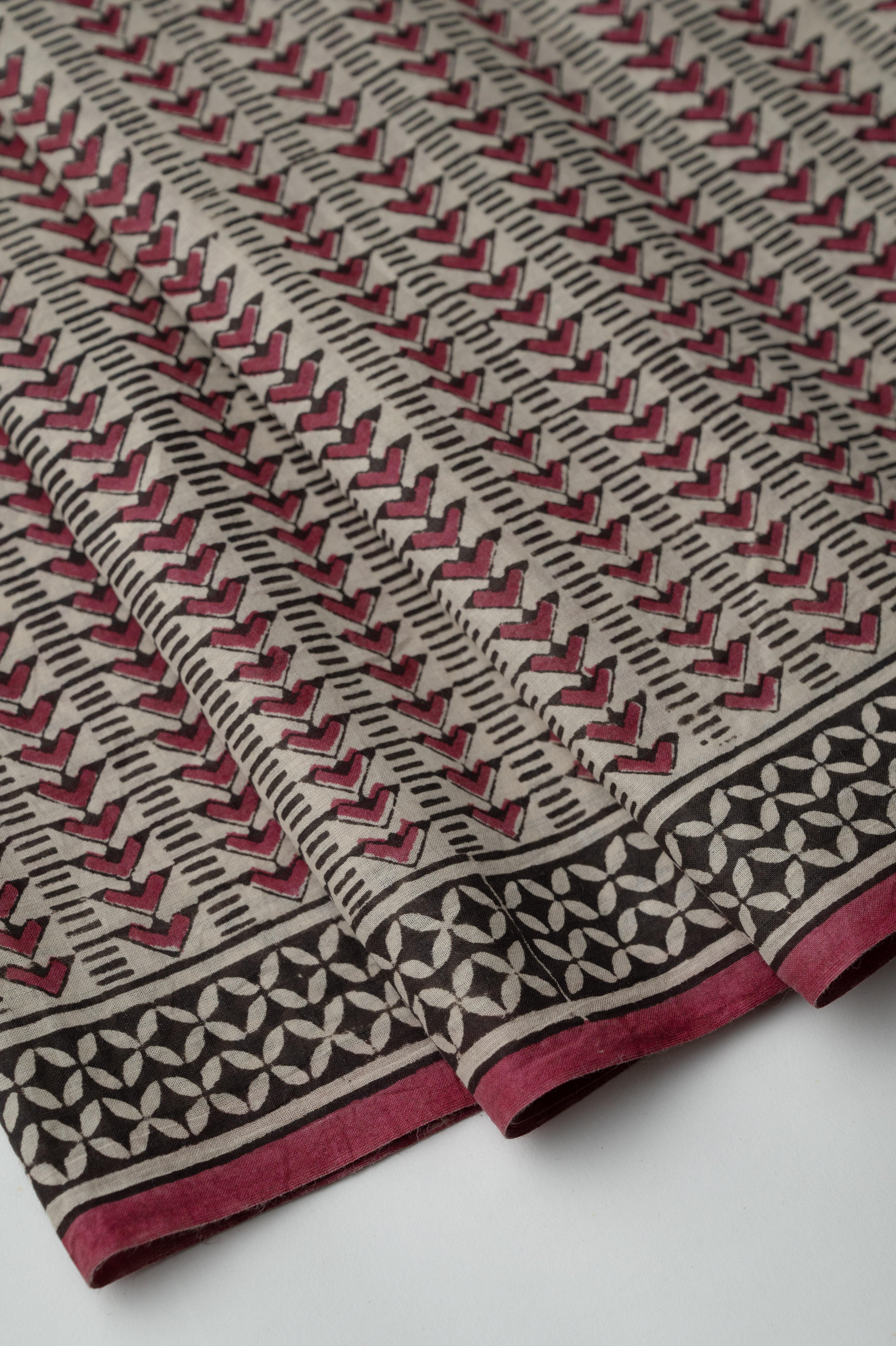 Lata Mul Cotton Sari