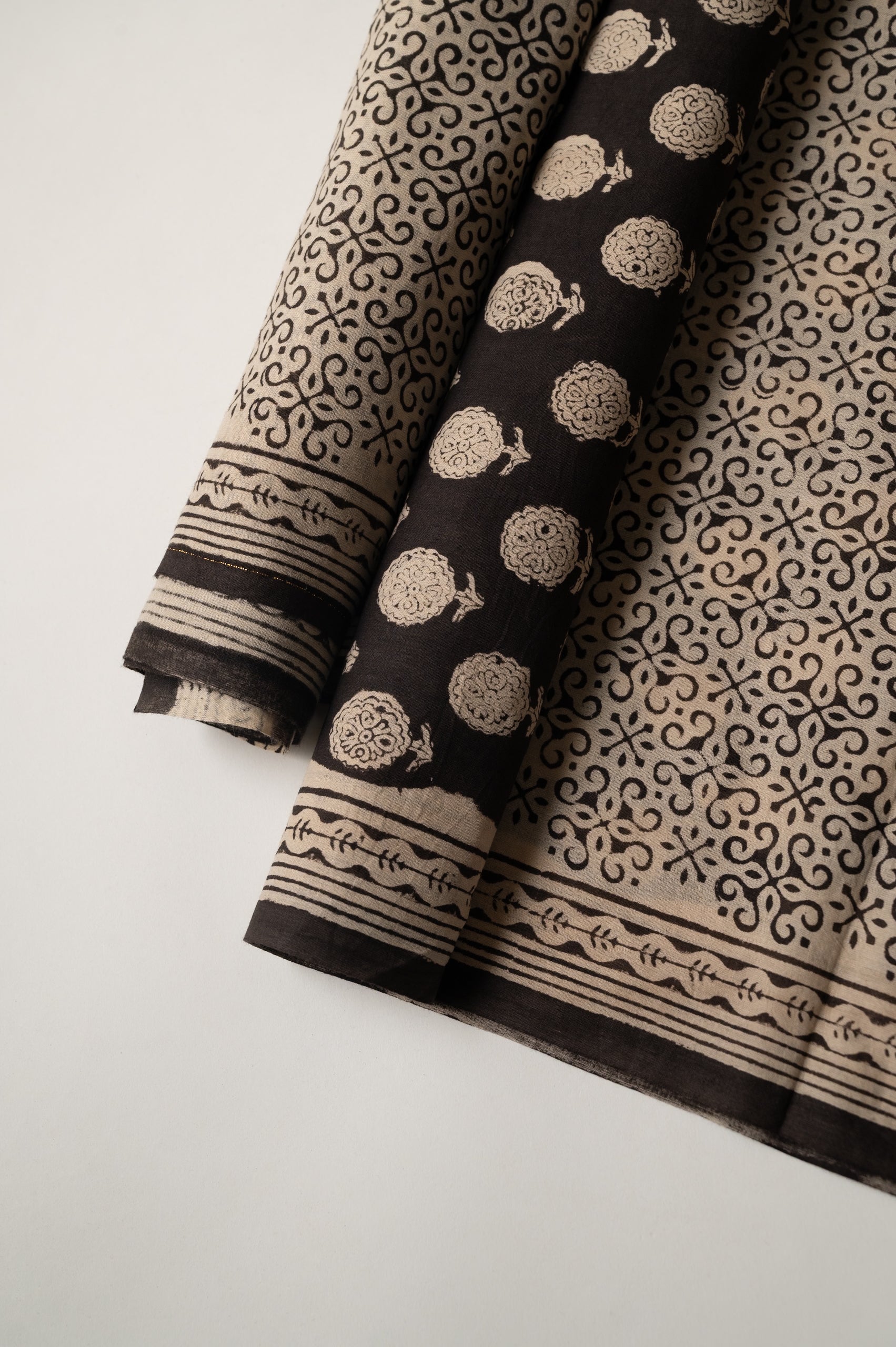 Saphed Phool Mul Cotton Suit