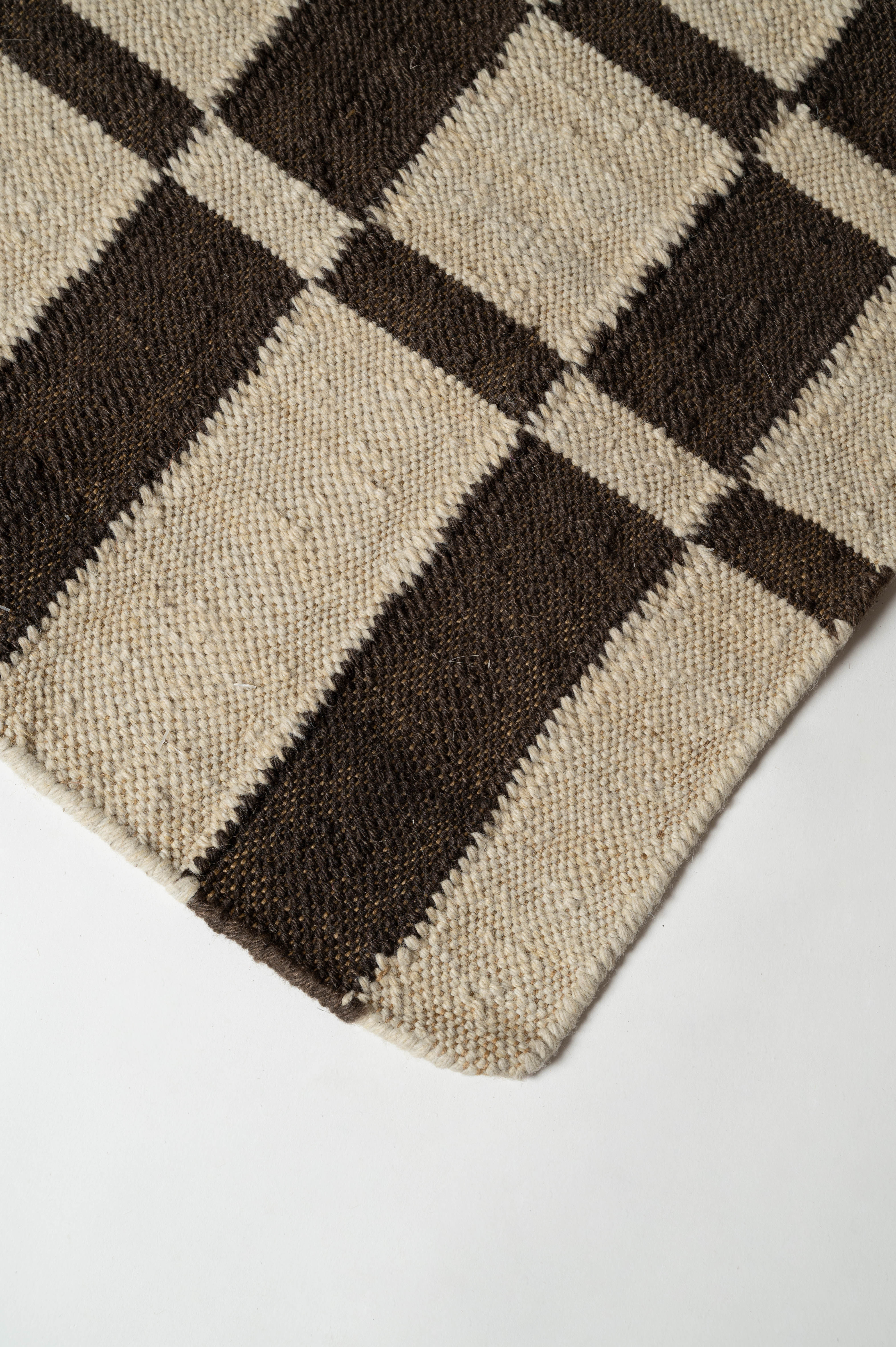 Akaar Checkered Rug