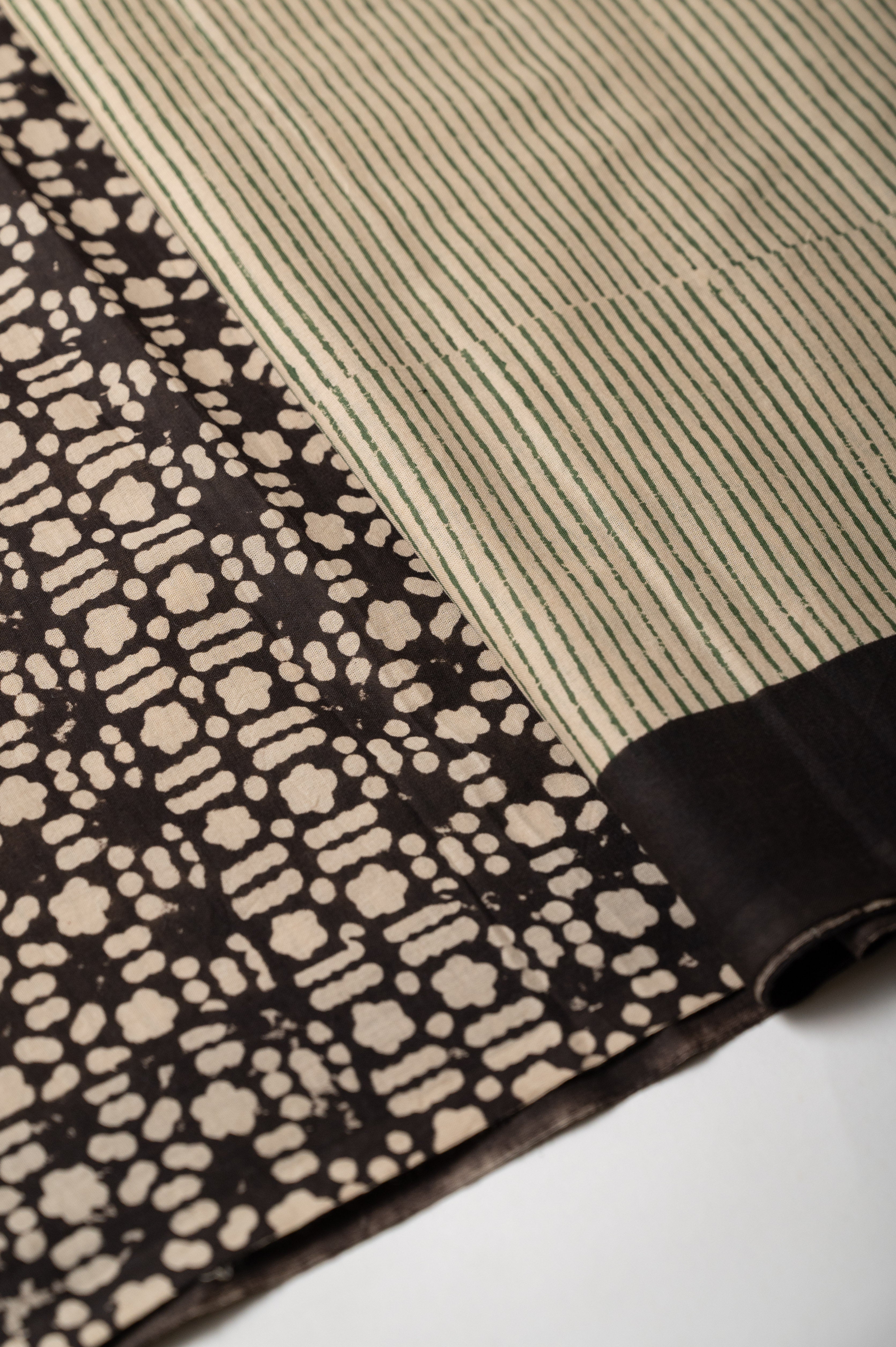 Harit Rekha Mul Cotton Sari