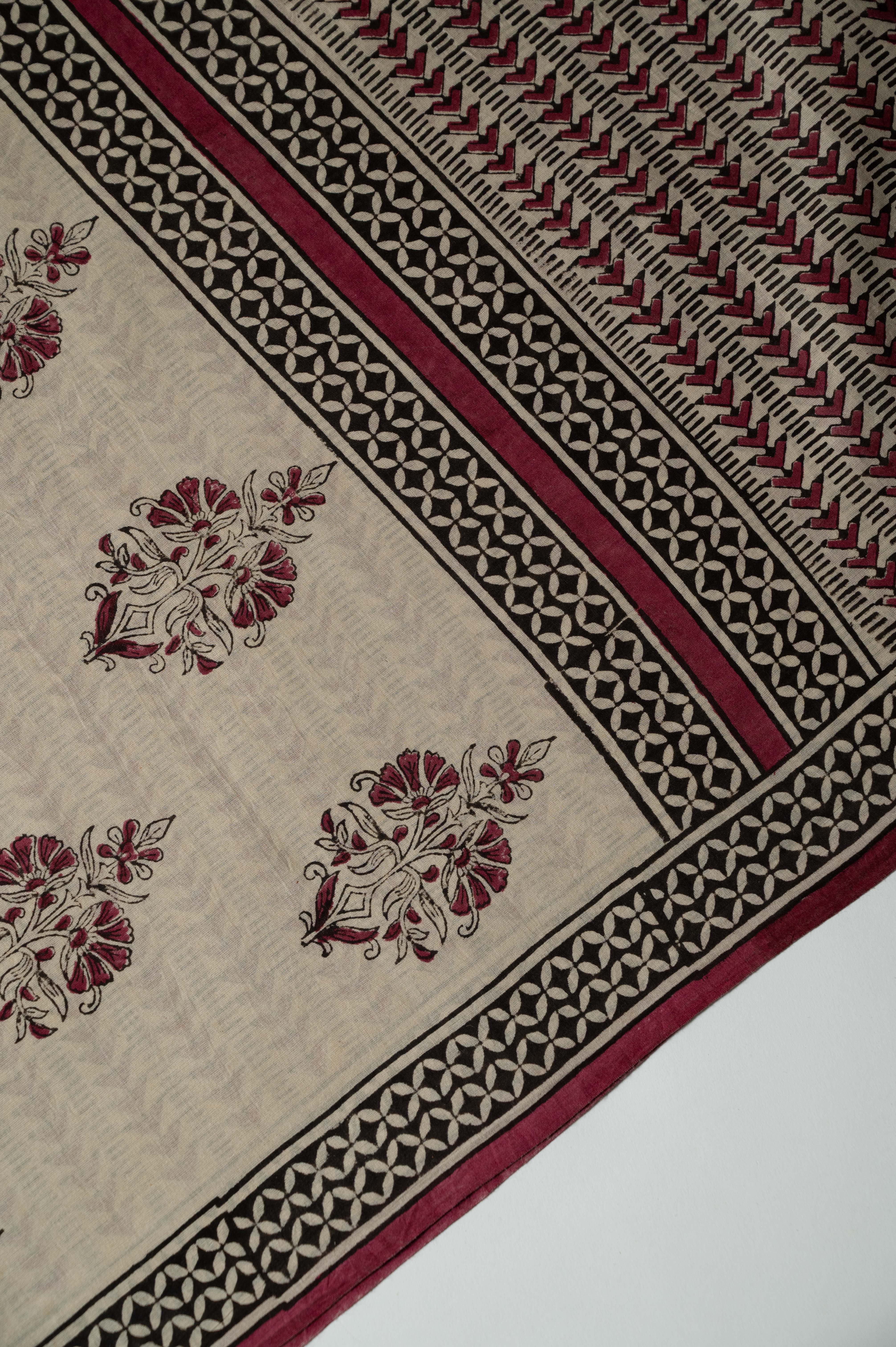 Lata Mul Cotton Sari