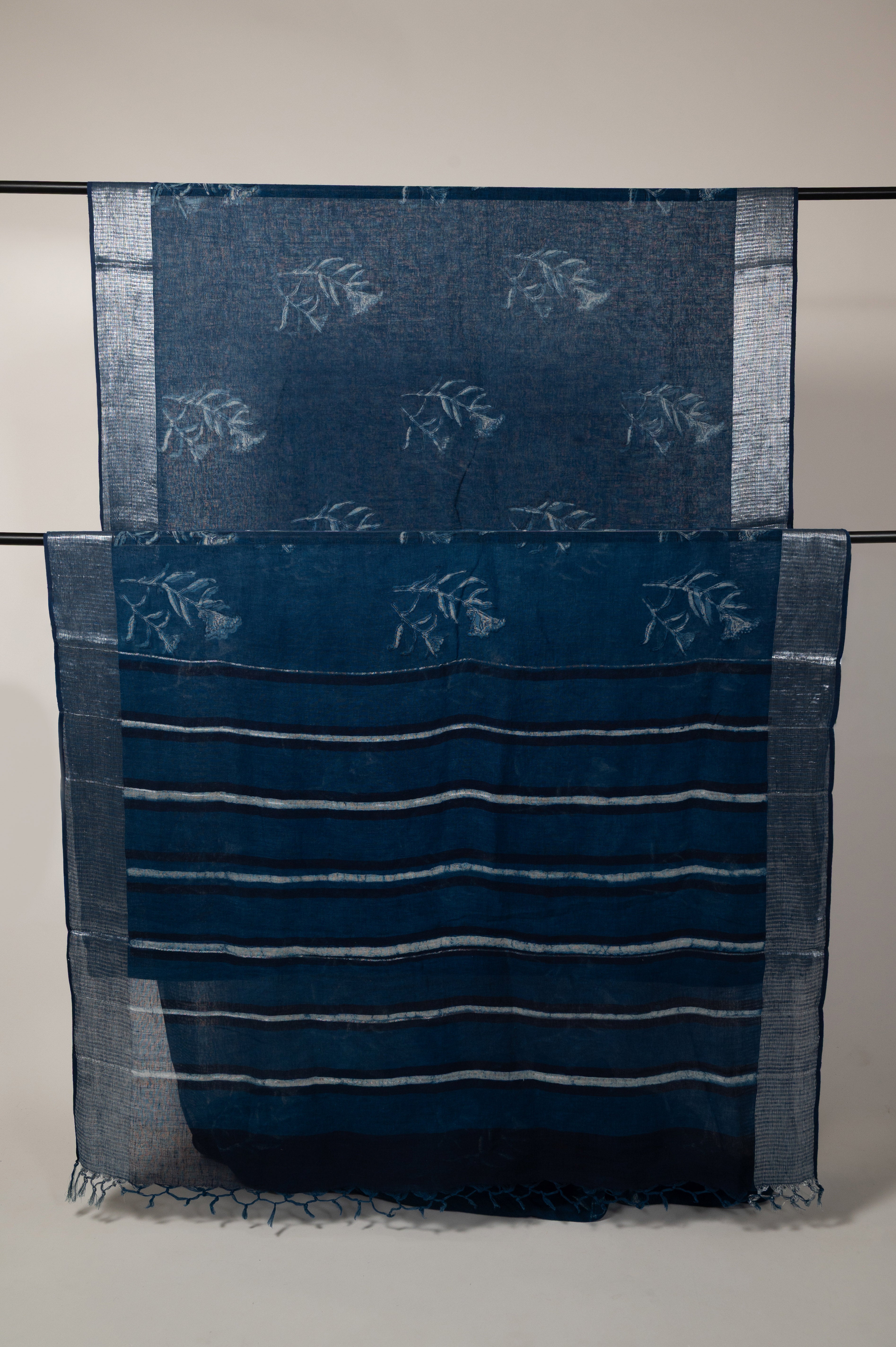 Neel Dhaara Linen Sari