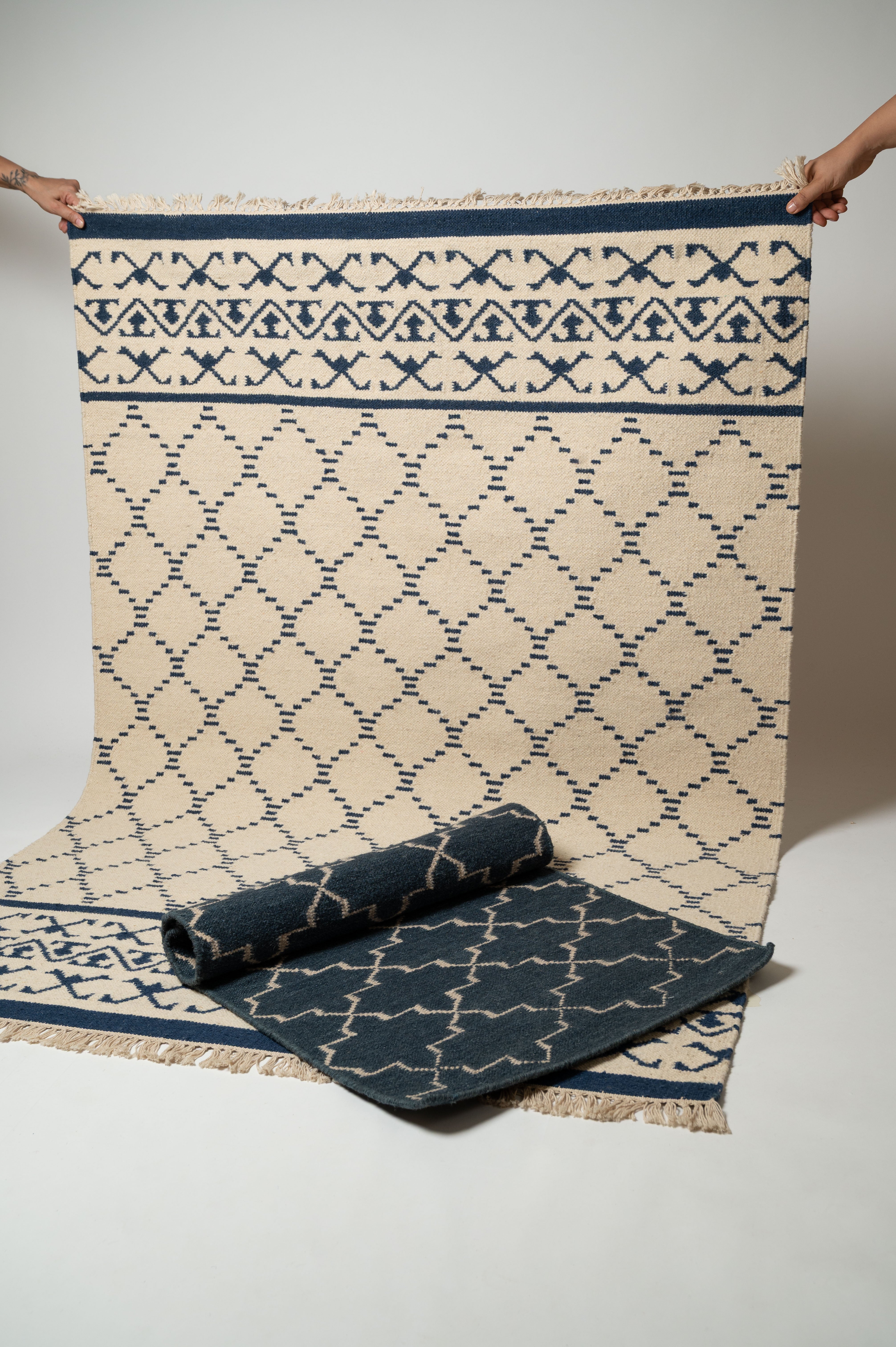 Neel Jali Rug