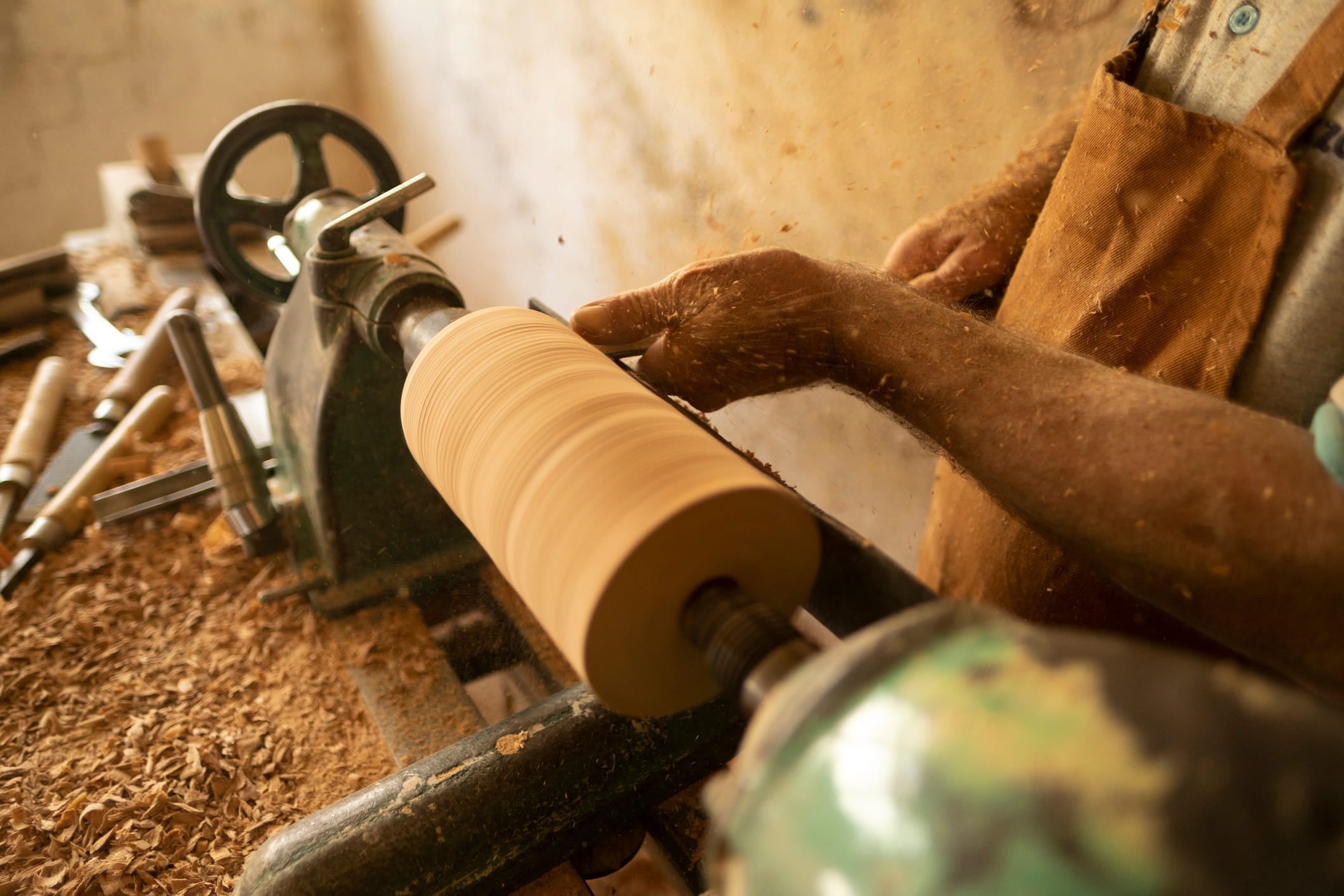 Varanasi Woodcraft: The Duality of the Carved Form
