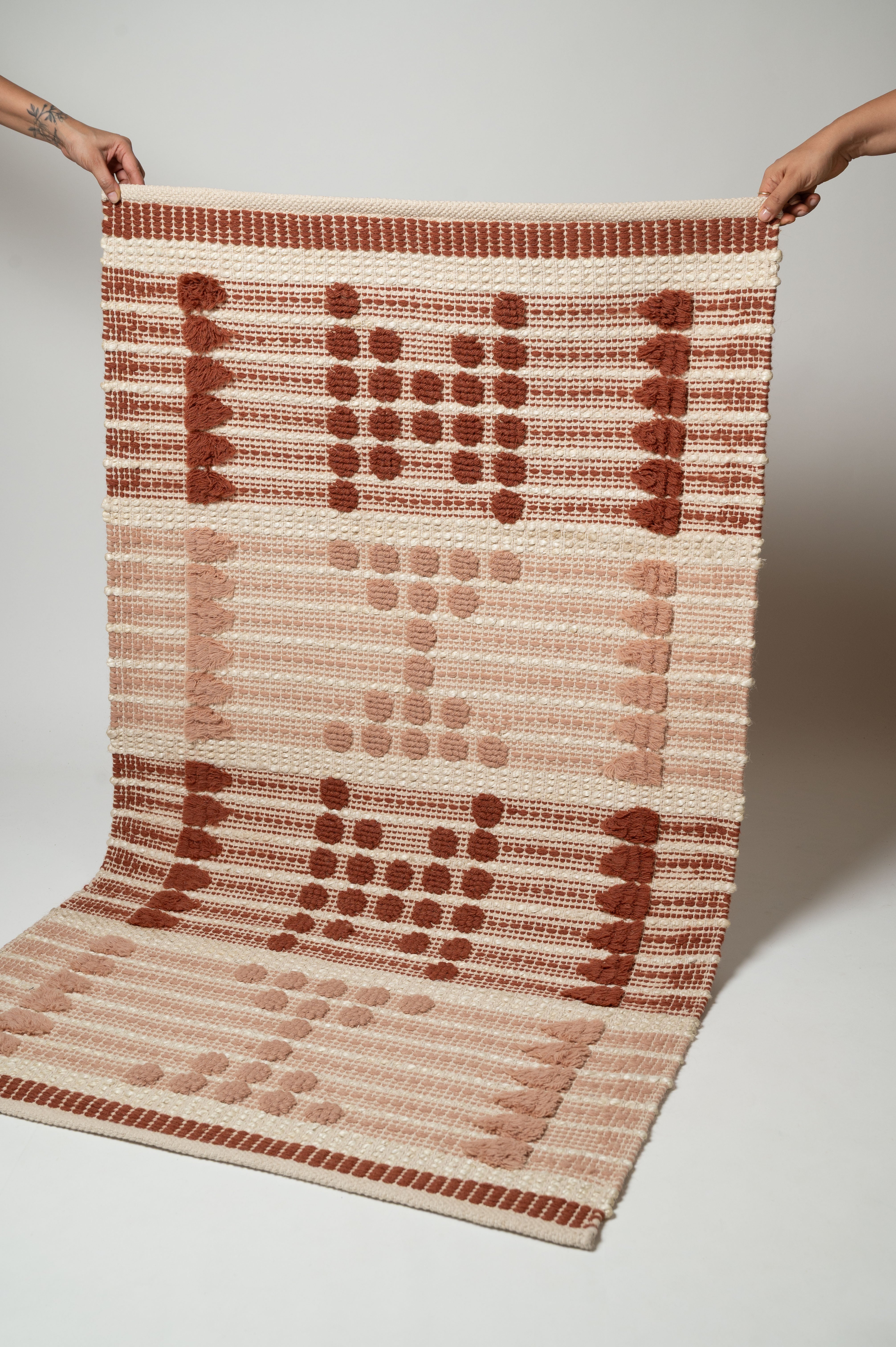 Aarohi Textured Rug Medium