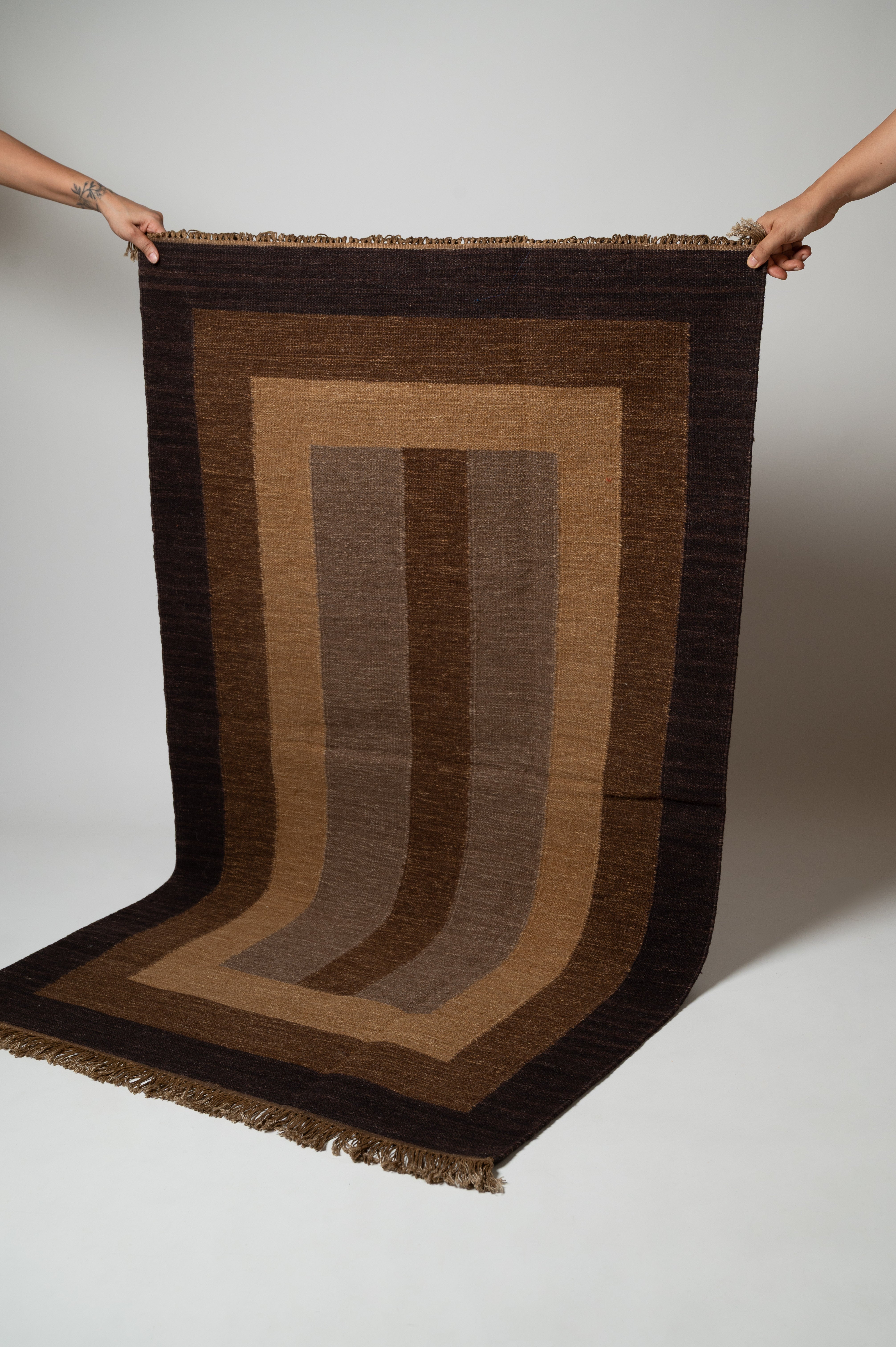 Arka Brown Rug