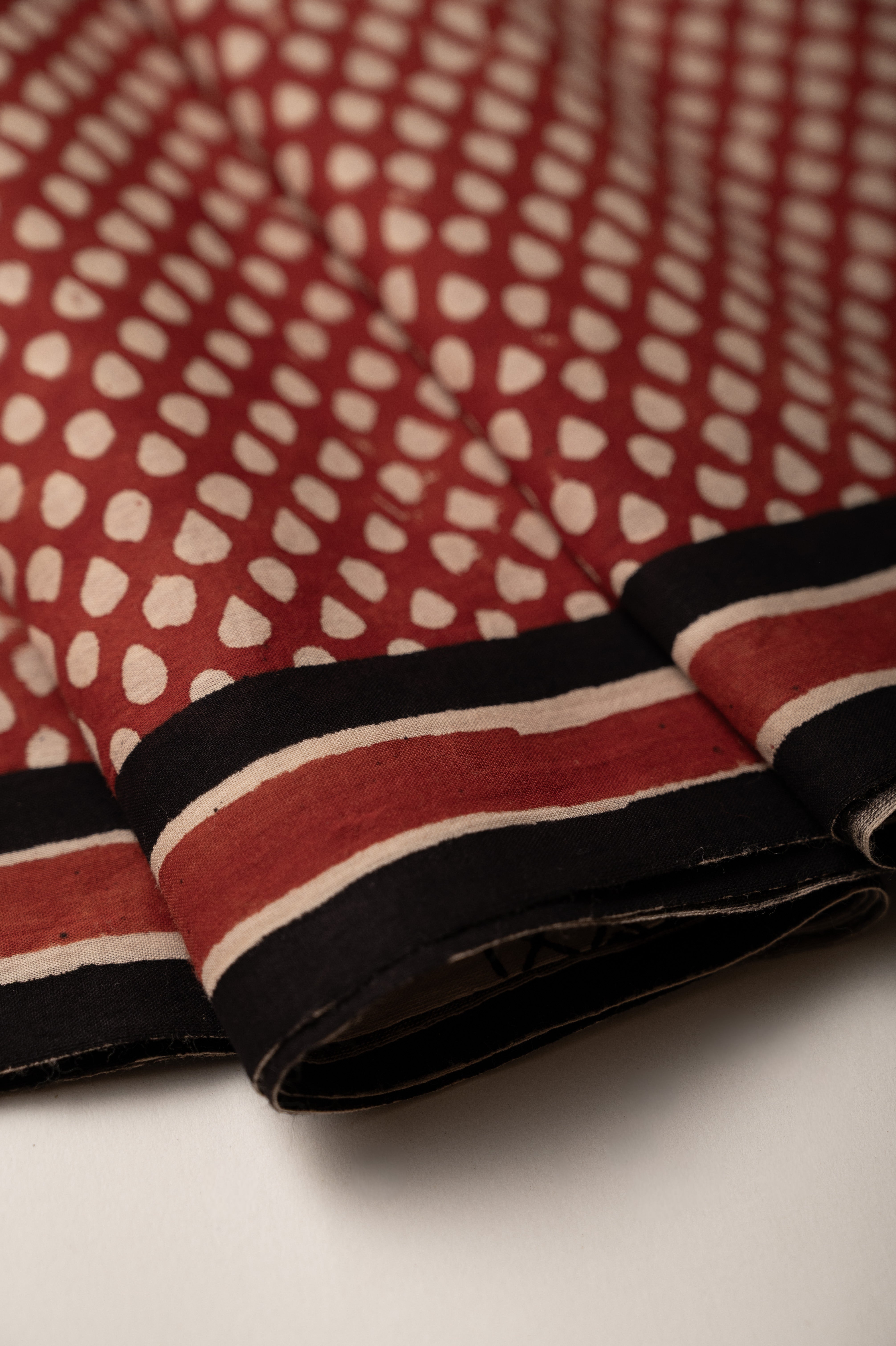 Bindu Mul Cotton Sari