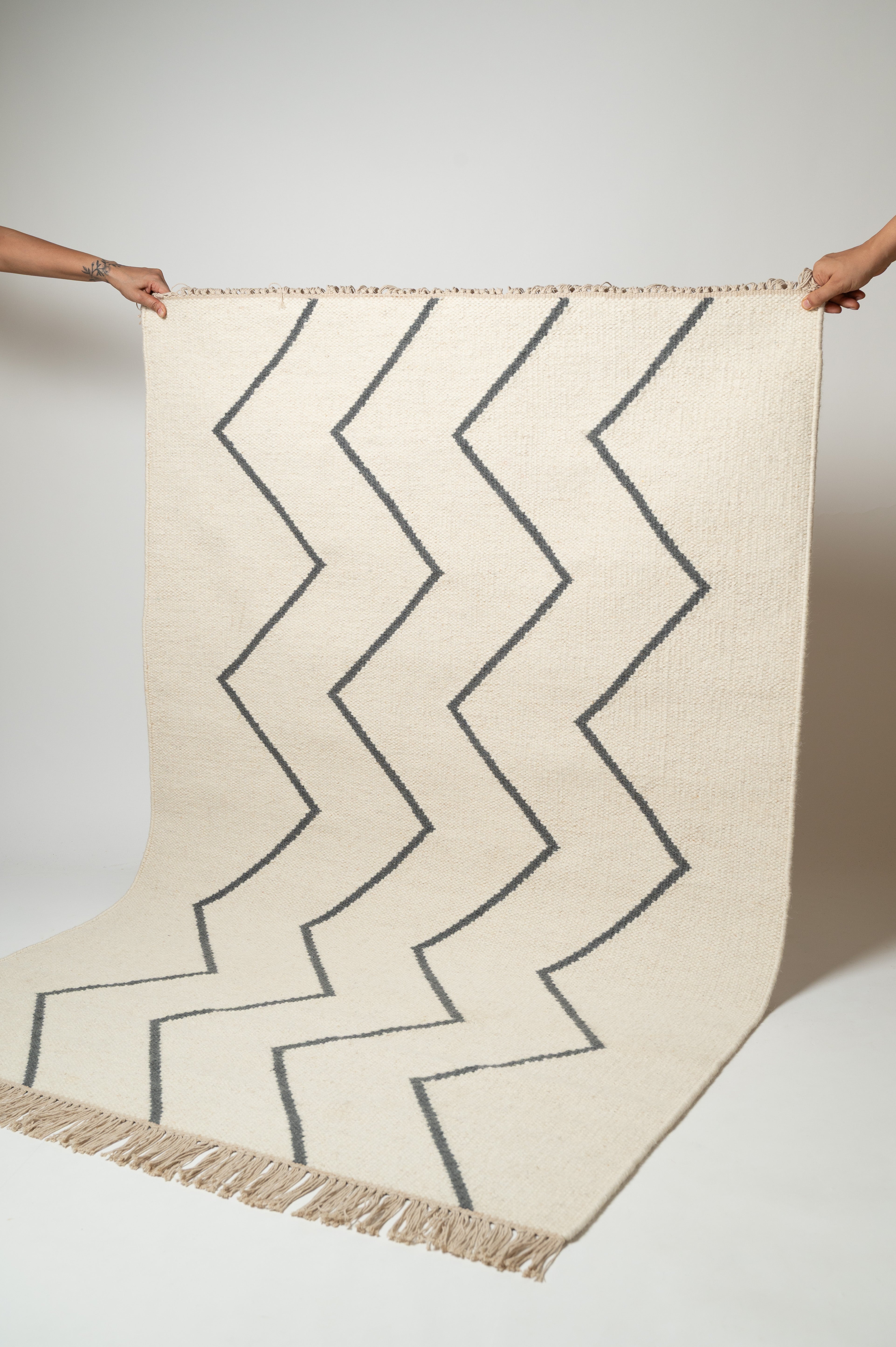 Dhoosar Leher Rug