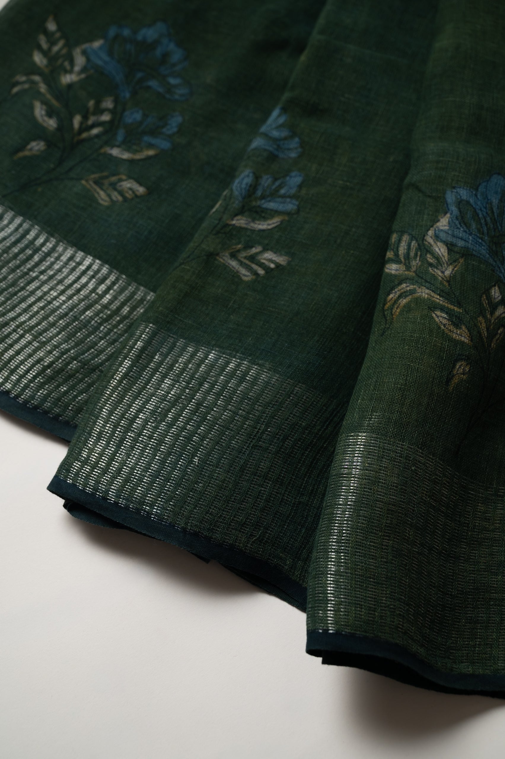Harit Dhaara Linen Sari