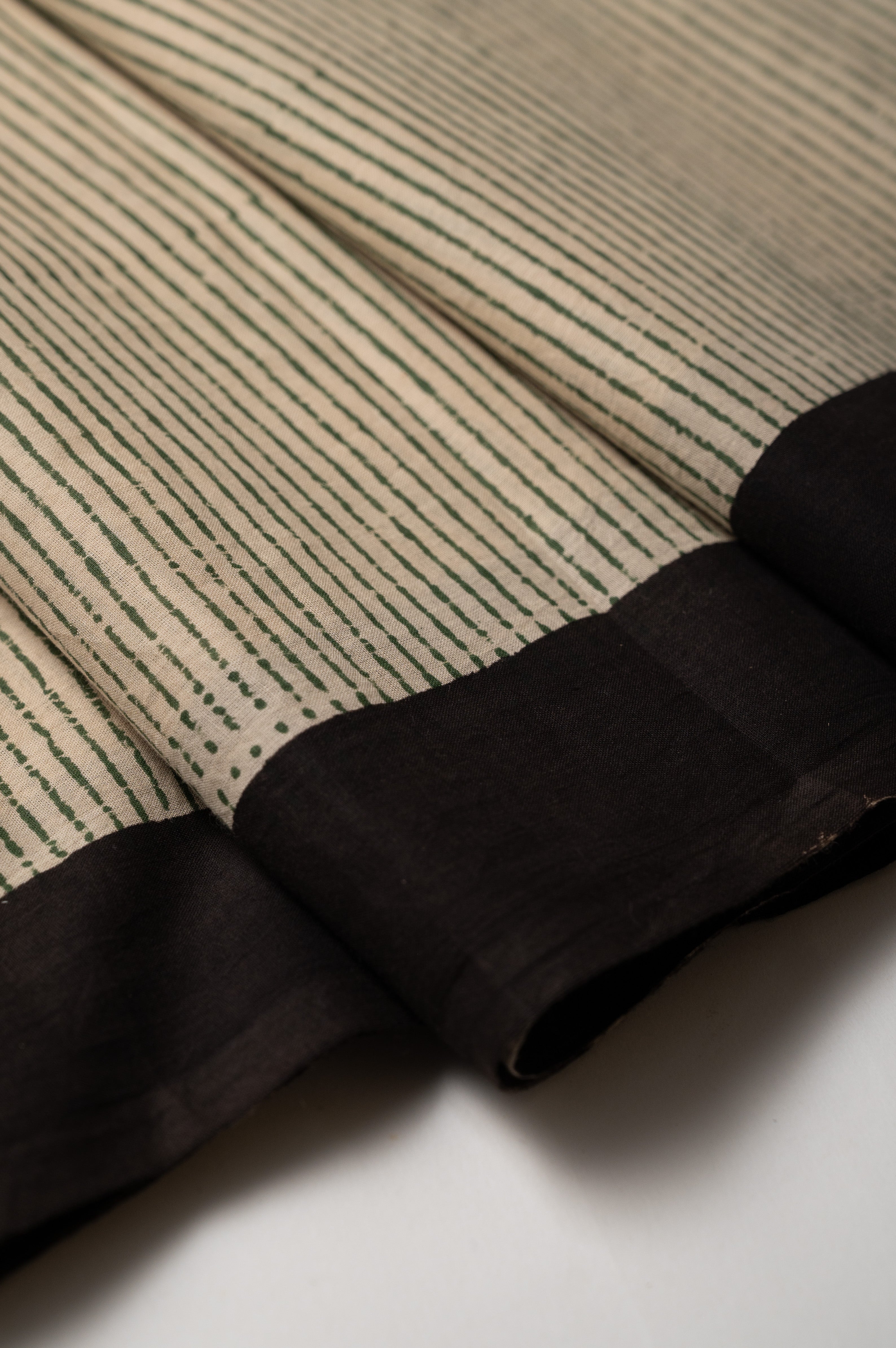 Harit Rekha Mul Cotton Sari