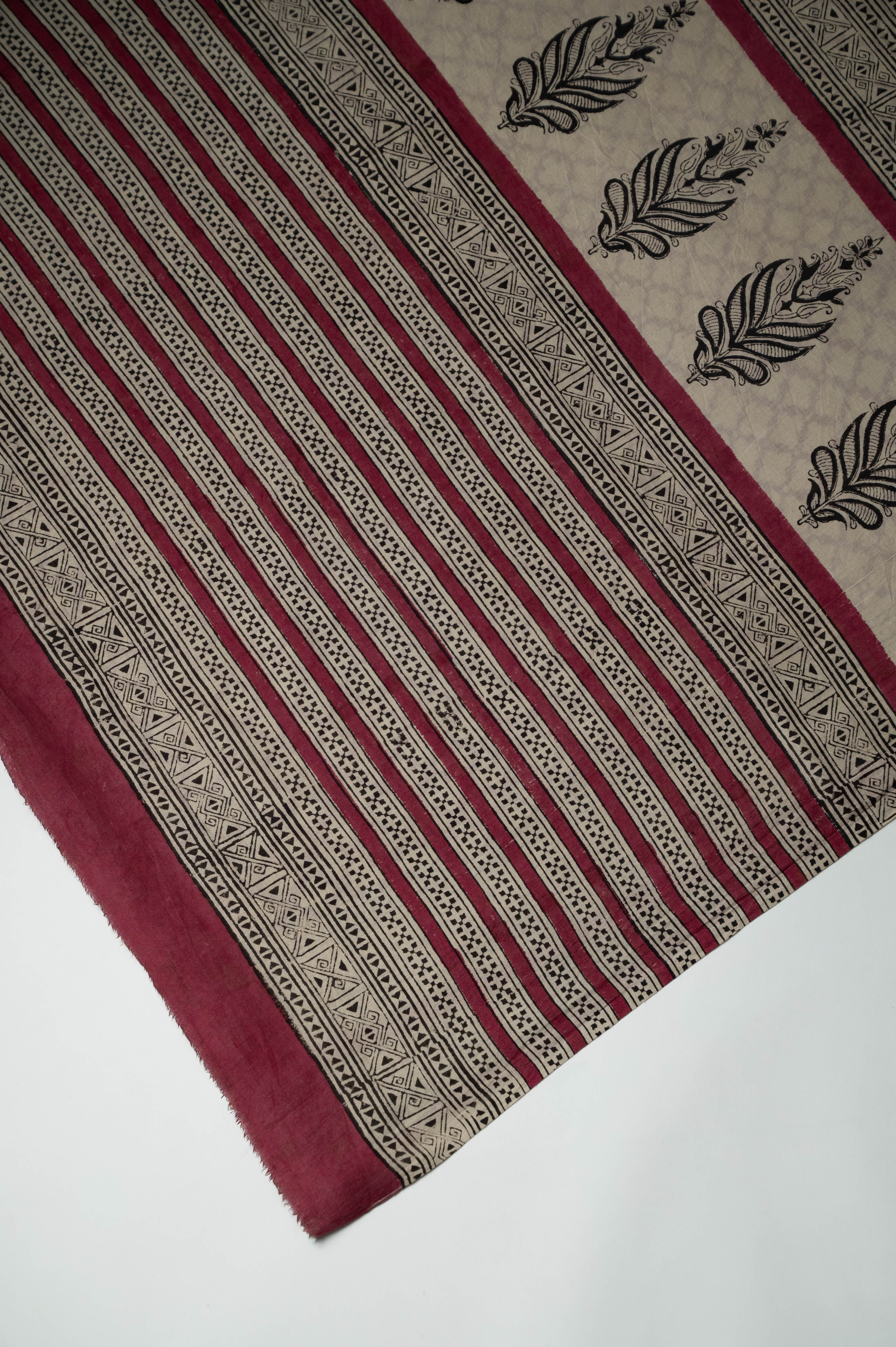 Angoori Naksh Mul Cotton Sari