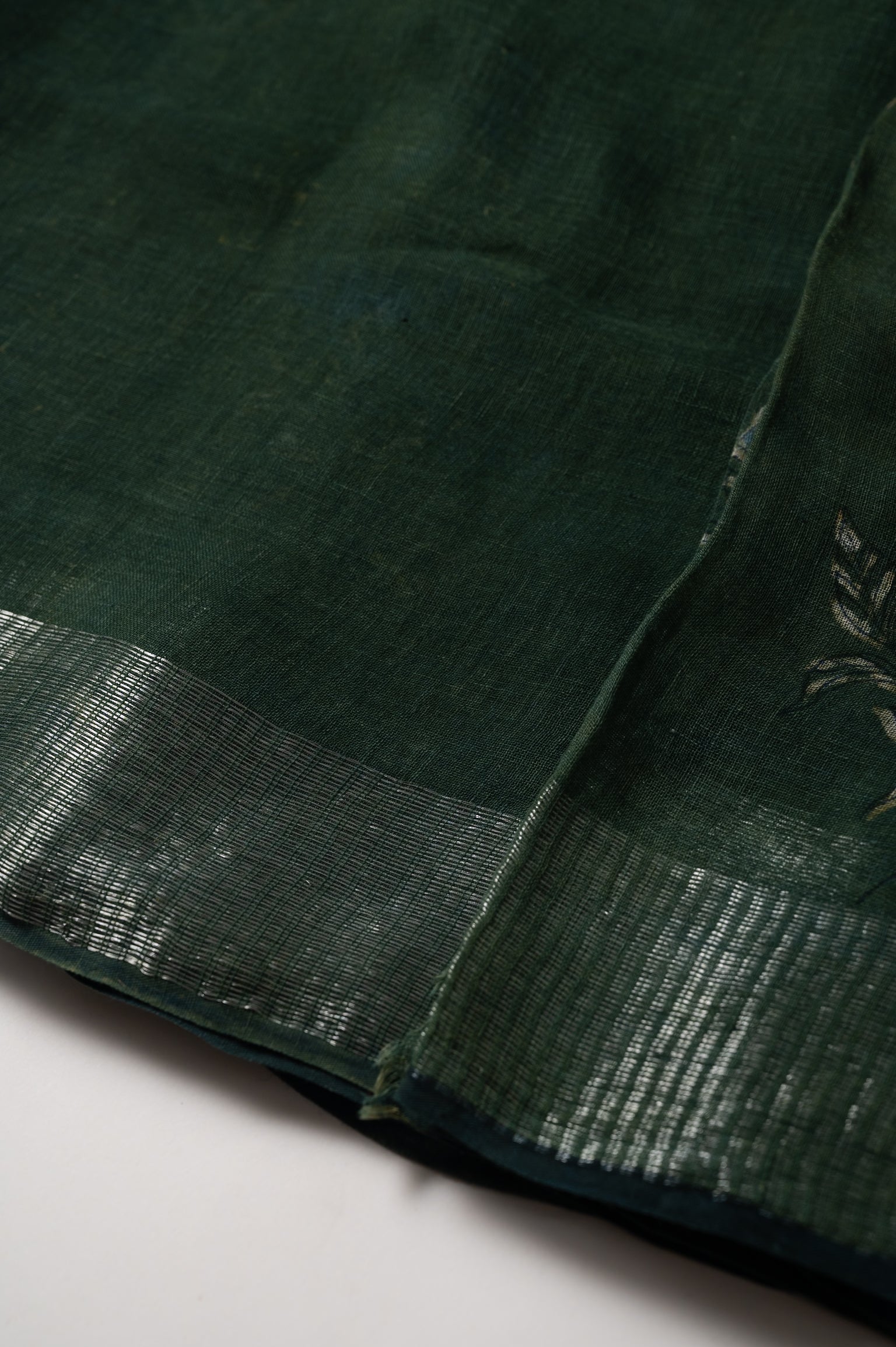 Harit Dhaara Linen Sari