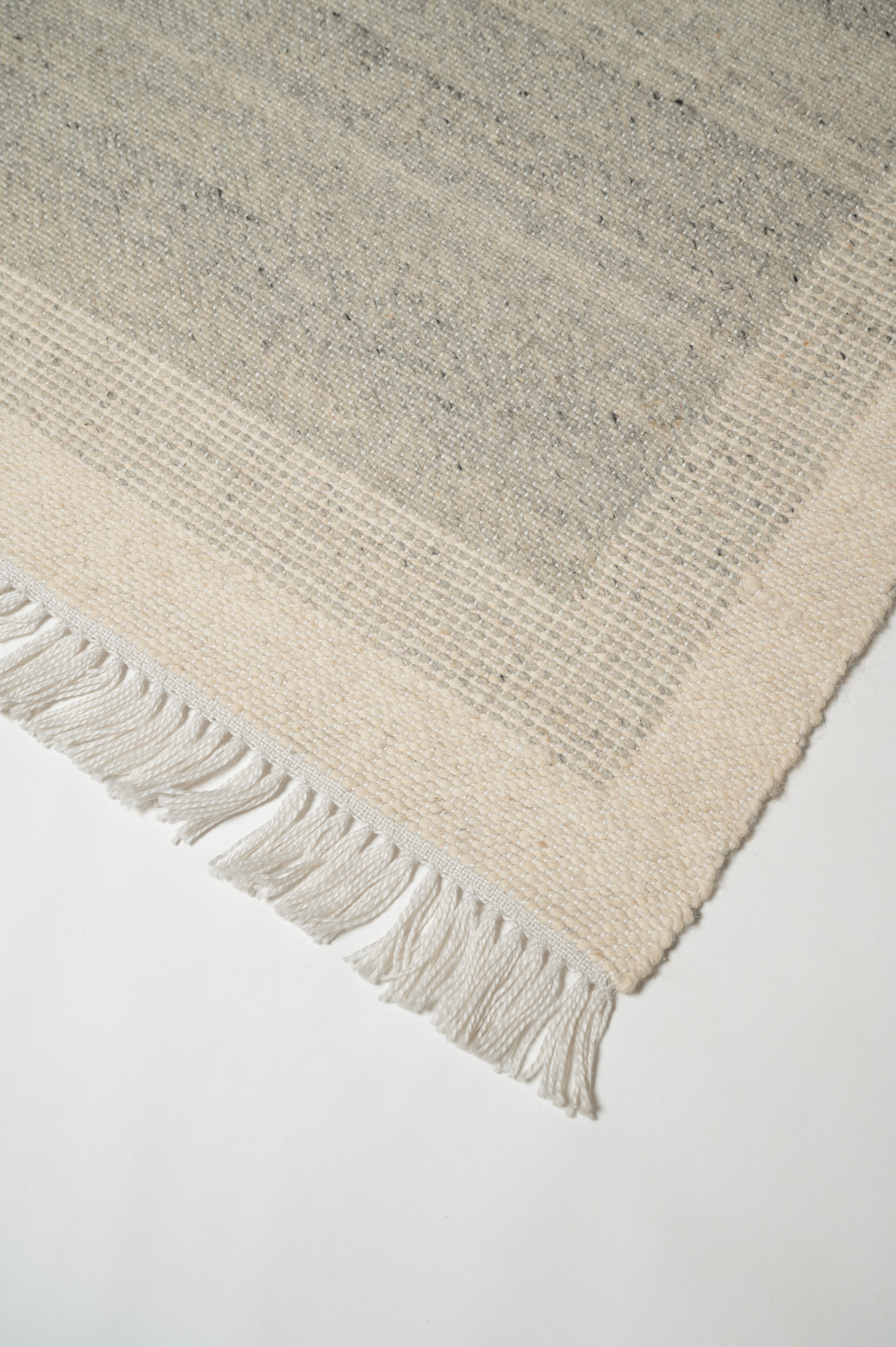 Nirvaan Grey Rug