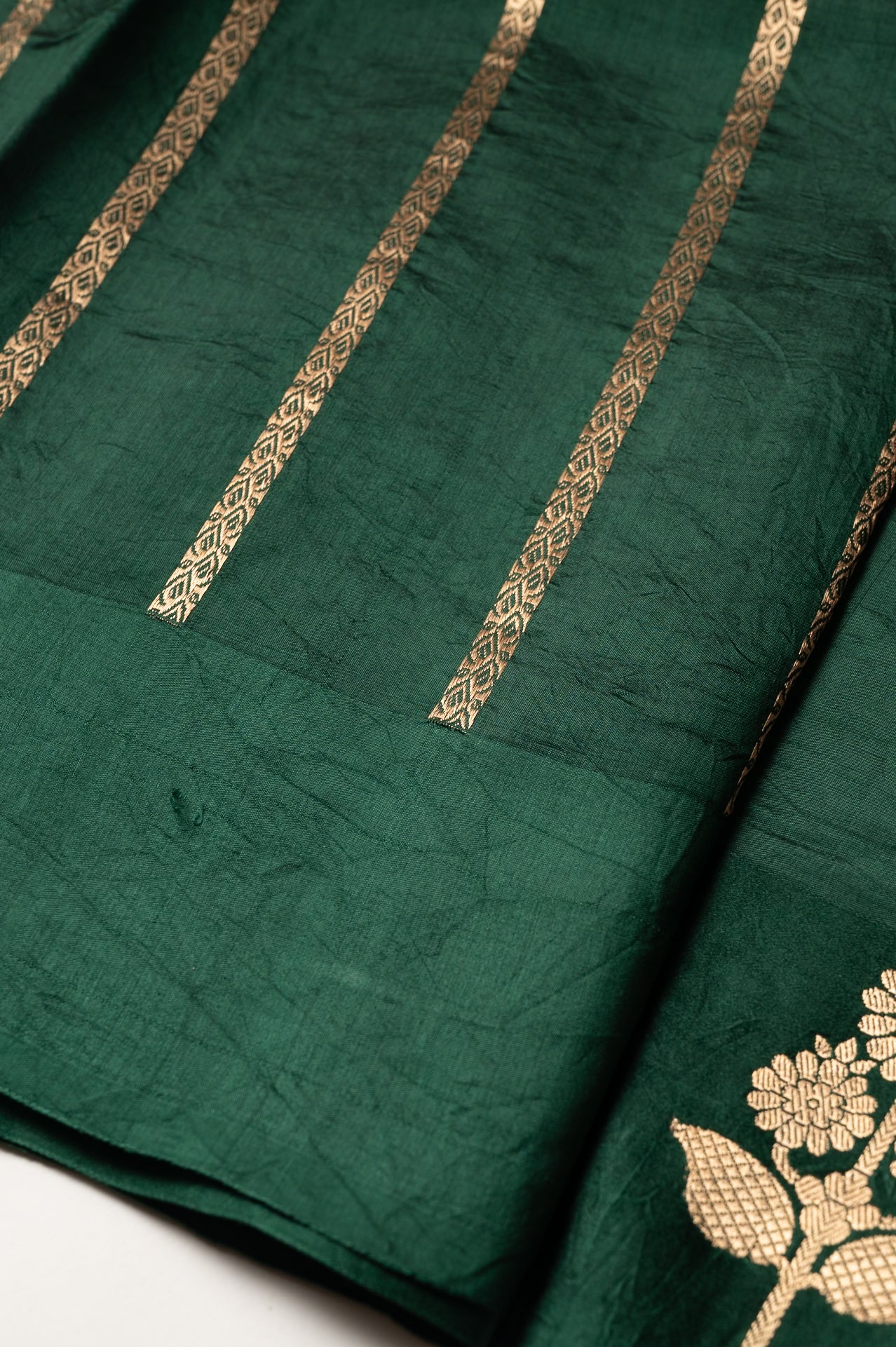 Panna Sona-Rupa Kadwa Silk Sari