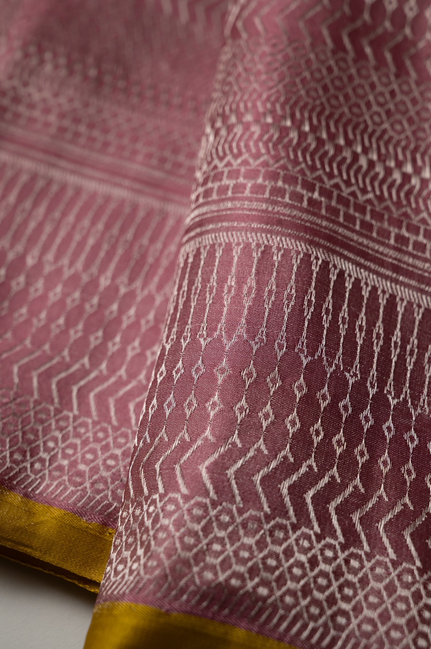 Aruna Iktaara Katan Silk Sari