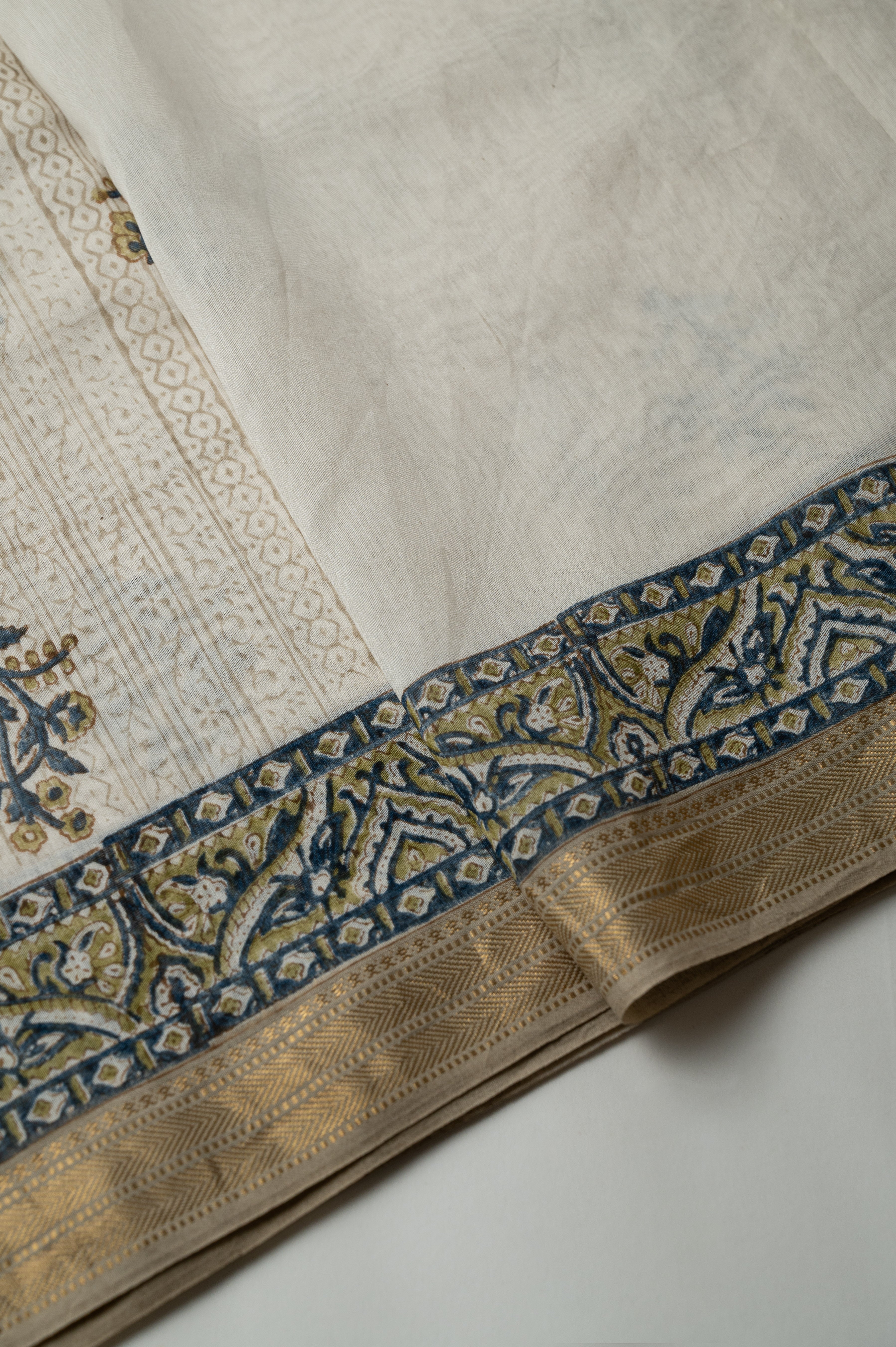 Kathai Cotton Silk Sari