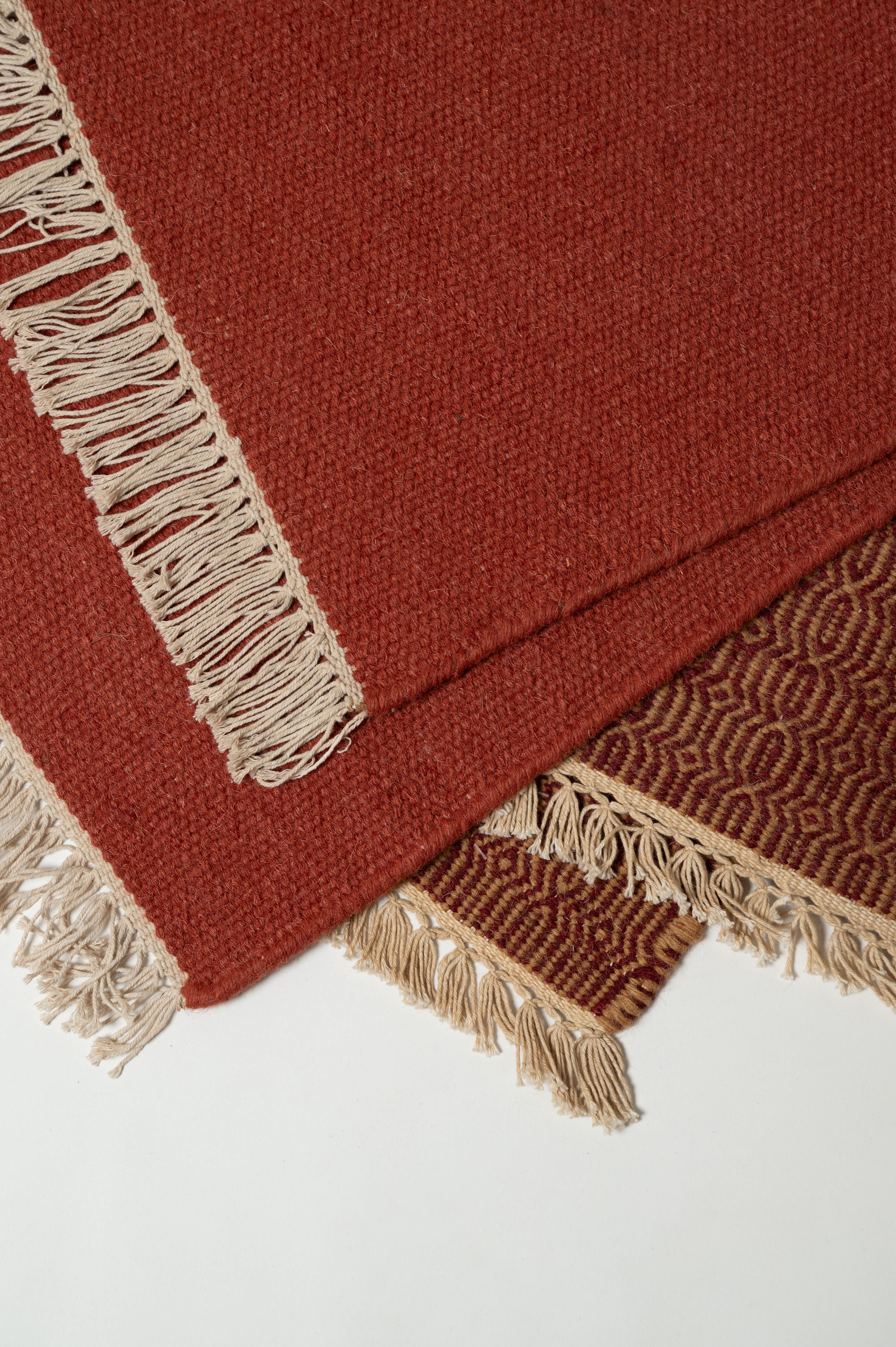 Vahni Solid Rug